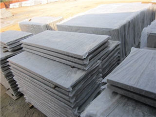 包裝好待出貨的廣州復合電纜溝蓋板