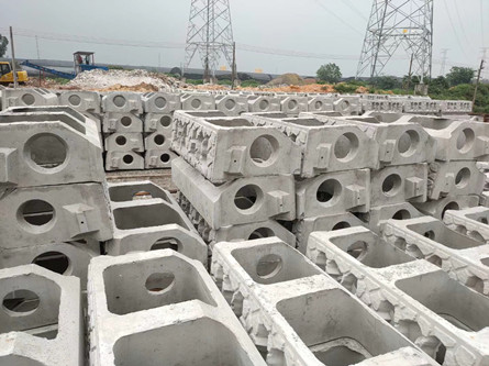 制作完成的護(hù)坡生態(tài)框