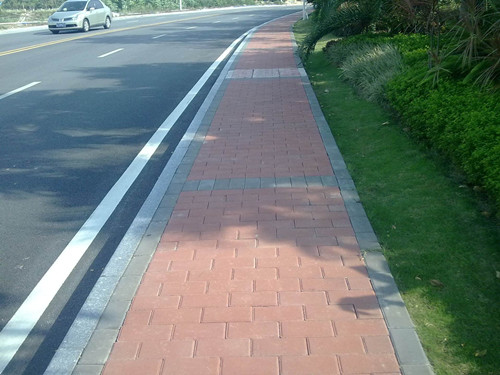 深圳人行道磚產(chǎn)品優(yōu)勢